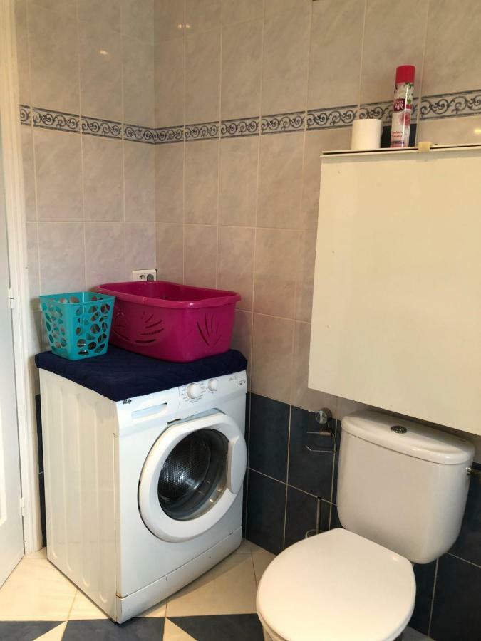 فيلا Petite Maisonette Adossee Mais Independante Avec Piscine Peymeinade المظهر الخارجي الصورة