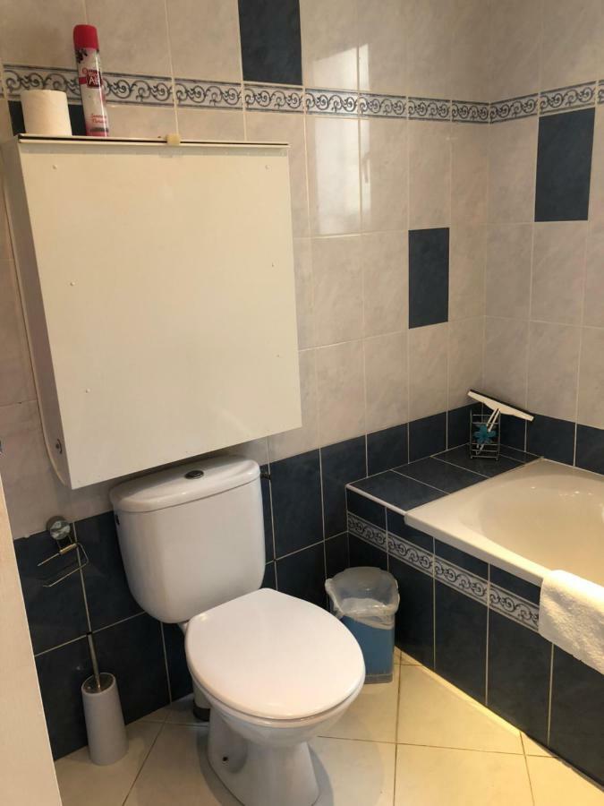 فيلا Petite Maisonette Adossee Mais Independante Avec Piscine Peymeinade المظهر الخارجي الصورة